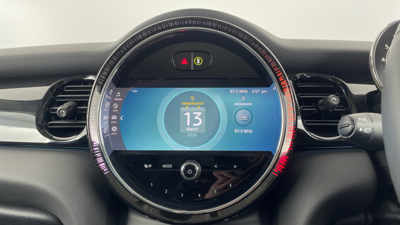 MINI Hatchback 1.5 Cooper Classic 3dr Auto Petrol Hatchback